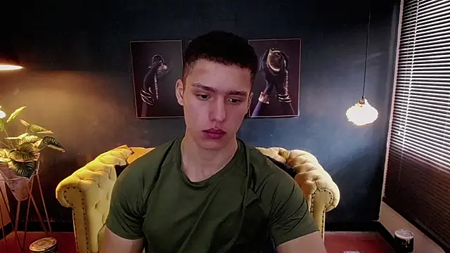 Snapshot of deivid_parker chatting on 12.16.25 deivid parker online show from 12.16.25