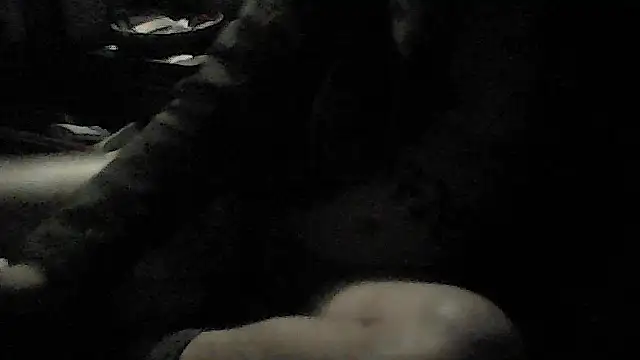 Snapshot of Twoslipperywhenwett chatting on 11.20.25 Twoslipperywhenwett online show from 11.20.25