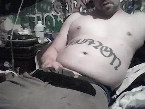 Snapshot of Twoslipperywhenwett chatting on 11.28.25 Twoslipperywhenwett online show from 11.28.25