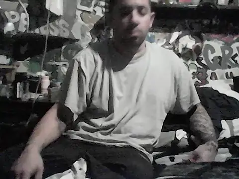 Snapshot of Twoslipperywhenwett chatting on 12.16.25 Twoslipperywhenwett online show from 12.16.25