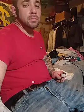 Snapshot of Twoslipperywhenwett chatting on 01.11.26 Twoslipperywhenwett online show from 01.11.26