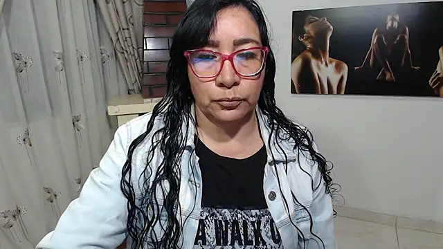 Grace mature milf online show from 10.06.25