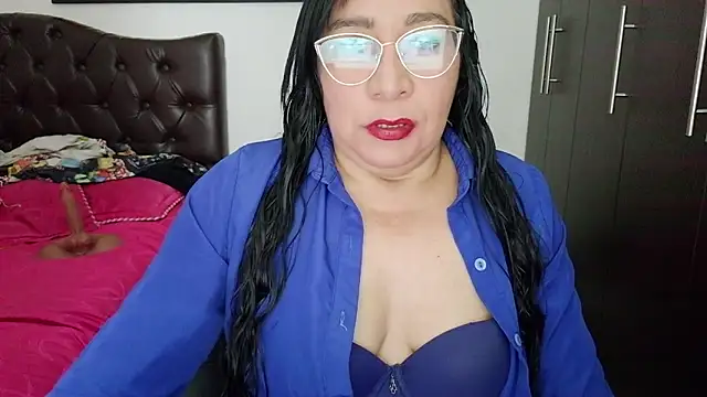 Snapshot of Grace_mature_milf chatting on 06.25.26 Grace mature milf online show from 06.25.26