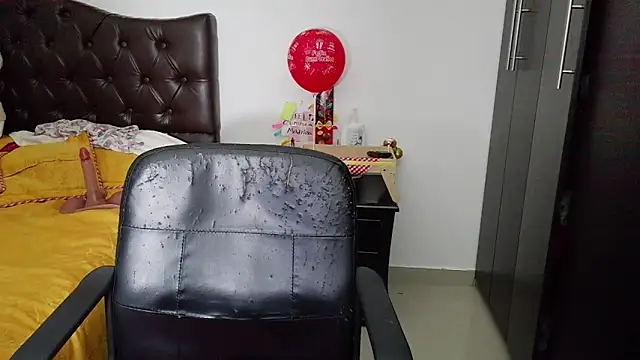 Snapshot of Grace_mature_milf chatting on 07.08.26 Grace mature milf online show from 07.08.26