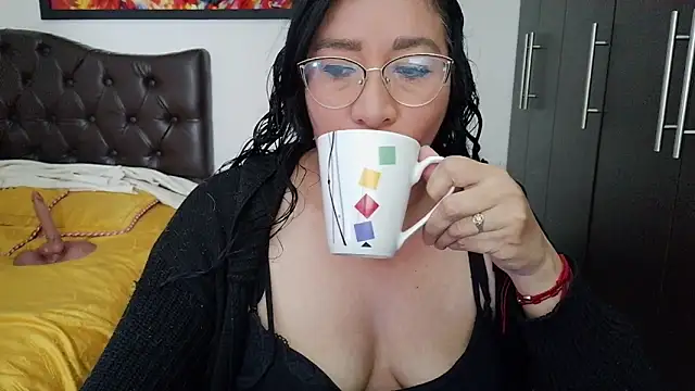 Snapshot of Grace_mature_milf chatting on 07.11.26 Grace mature milf online show from 07.11.26