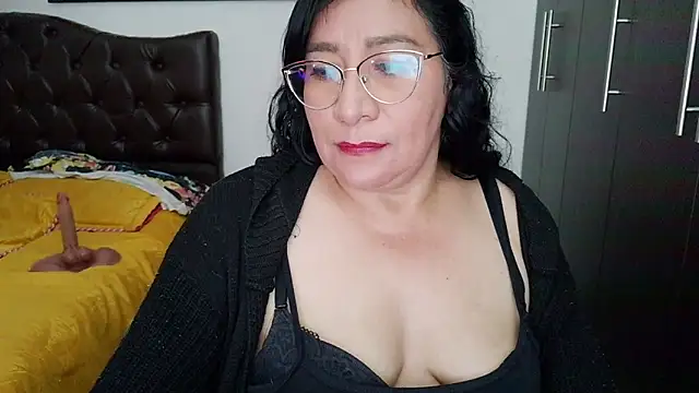 Snapshot of Grace_mature_milf chatting on 07.18.26 Grace mature milf online show from 07.18.26