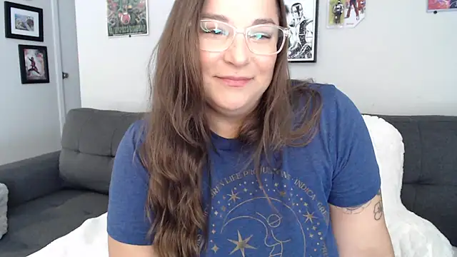 Snapshot of MoonBalloons chatting on 09.15.25 MoonBalloons online show from 09.15.25