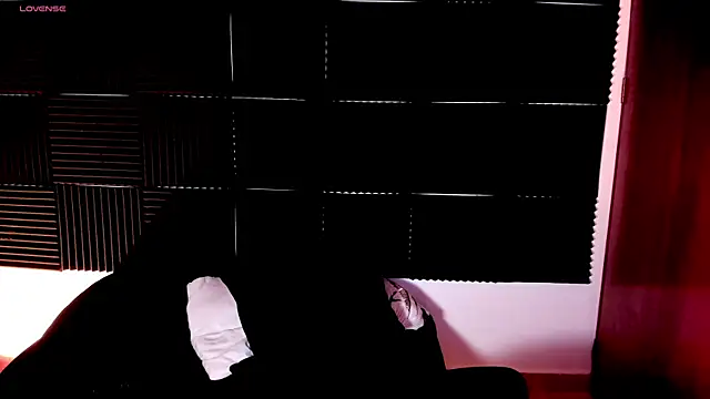 kinkyboat23 online show from 11.11.25