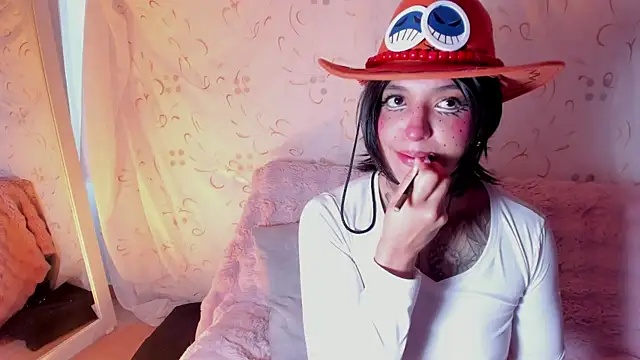Snapshot of kinkyboat23 chatting on 05.29.26 kinkyboat23 online show from 05.29.26