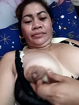 sexybitch 02 online show from 04.27.26