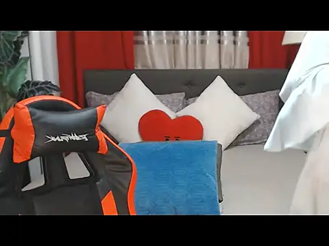 MarielRose143 online show from 06.17.26