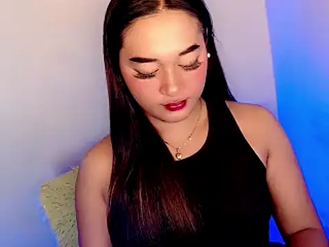 Snapshot of Lebo_might chatting on 12.17.25 Lebo might online show from 12.17.25