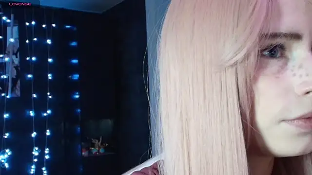 PieraMarch online show from 11.13.25