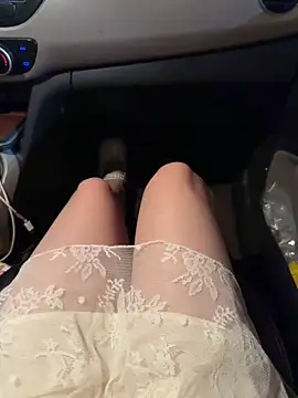 Meii-meyy online show from 10.14.25