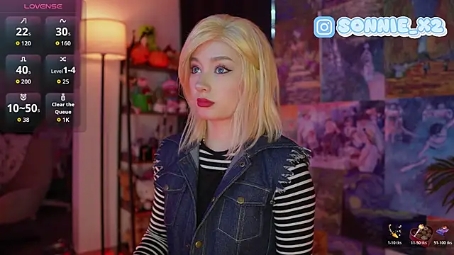 Snapshot of Sonnie_mami chatting on 11.18.25 Sonnie mami online show from 11.18.25