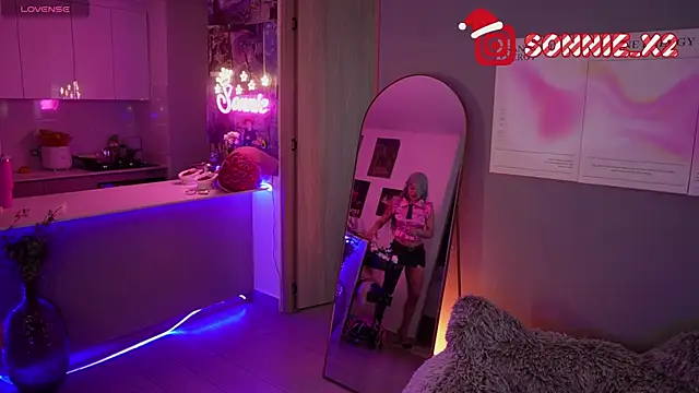 Snapshot of Sonnie_mami chatting on 12.22.25 Sonnie mami online show from 12.22.25