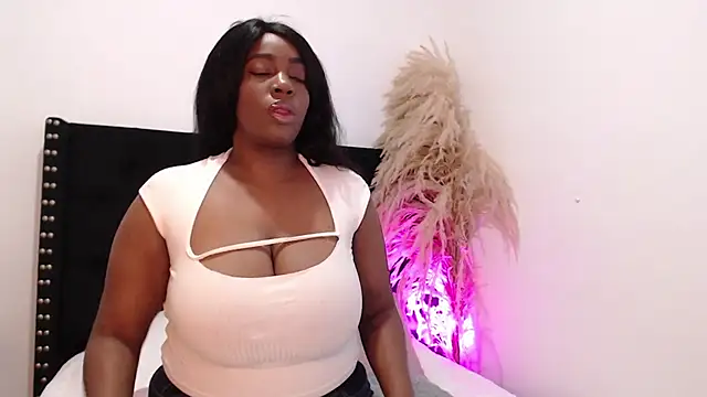 Snapshot of Alhana-miller chatting on 03.06.26 Alhana-miller online show from 03.06.26