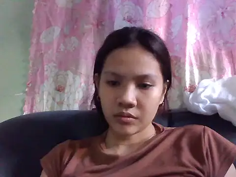 Snapshot of sweetcherry23 chatting on 10.05.25 sweetcherry23 online show from 10.05.25