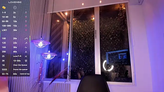 EvelynZoe online show from 10.28.25