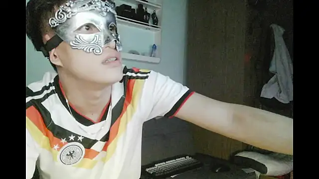 Snapshot of boyhigh1997 chatting on 06.19.26 boyhigh1997 online show from 06.19.26