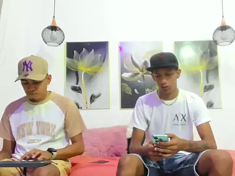 Snapshot of The_twink_boys chatting on 02.03.26 The twink boys online show from 02.03.26