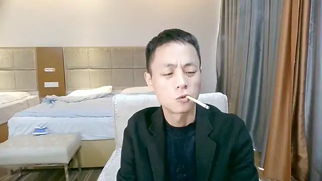 Tsia-Die online show from 11.04.25