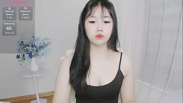 Snapshot of -Rose-Lucky- chatting on 09.18.25 -Rose-Lucky- online show from 09.18.25