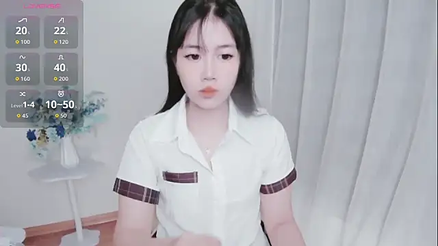 Snapshot of -Rose-Lucky- chatting on 10.07.25 -Rose-Lucky- online show from 10.07.25