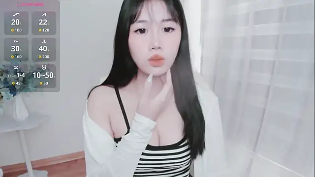 Snapshot of -Rose-Lucky- chatting on 10.09.25 -Rose-Lucky- online show from 10.09.25