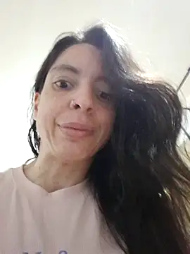 Snapshot of chicalunar24 chatting on 11.26.25 chicalunar24 online show from 11.26.25