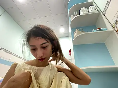 Snapshot of bimwet189 chatting on 12.22.25 bimwet189 online show from 12.22.25