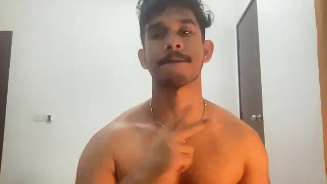 Hotmaskedboi online show from 12.05.25