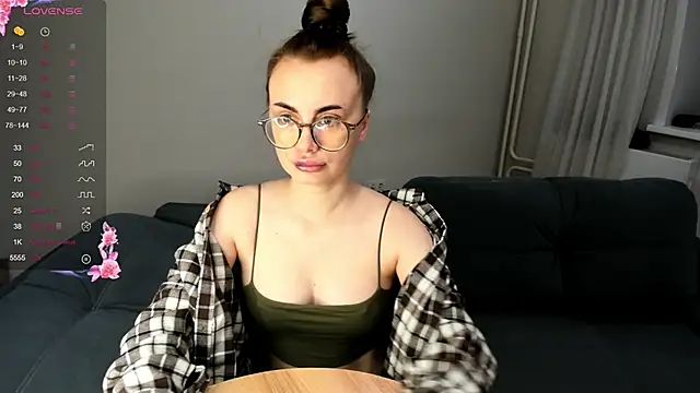 Snapshot of MewStella chatting on 01.15.26 MewStella online show from 01.15.26