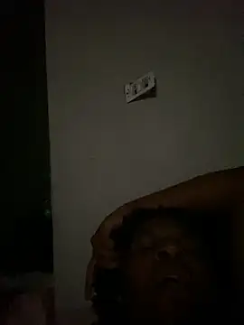 Snapshot of Preto_Diamamte chatting on 10.07.25 Preto Diamamte online show from 10.07.25