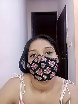 Snapshot of Cute_Rakhi8 chatting on 07.17.26 Cute Rakhi8 online show from 07.17.26