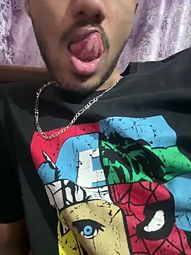 Snapshot of hoegupta chatting on 10.28.25 hoegupta online show from 10.28.25