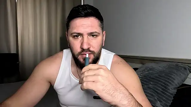 Gold Alpha Boy online show from 04.25.26