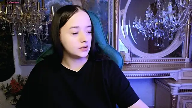 LaraBenson  online show from 03.25.26