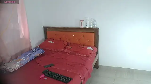 Lawuaifu1 online show from 11.14.25