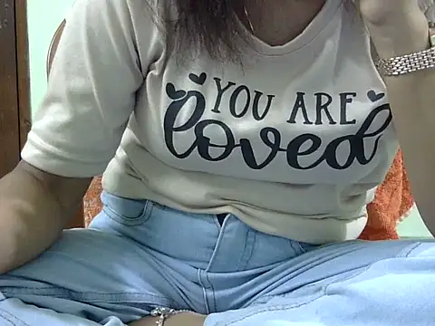 CHAMELI4747 online show from 10.14.25