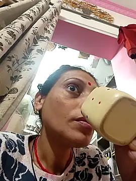 Snapshot of ISHANI-SINGH chatting on 01.09.26 ISHANI-SINGH online show from 01.09.26