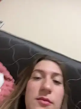 Snapshot of SafadaJS chatting on 11.20.25 SafadaJS online show from 11.20.25