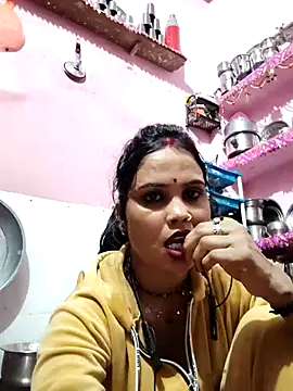 Snapshot of Cut_ragni chatting on 02.23.26 Cut ragni online show from 02.23.26