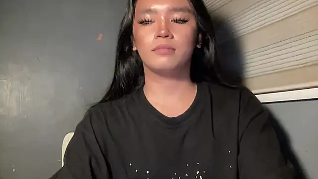 Snapshot of Claudia_Johnson chatting on 09.30.25 Claudia Johnson online show from 09.30.25