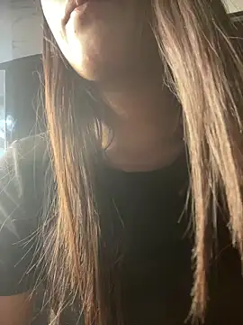 Snapshot of mickle_james chatting on 02.13.26 mickle james online show from 02.13.26