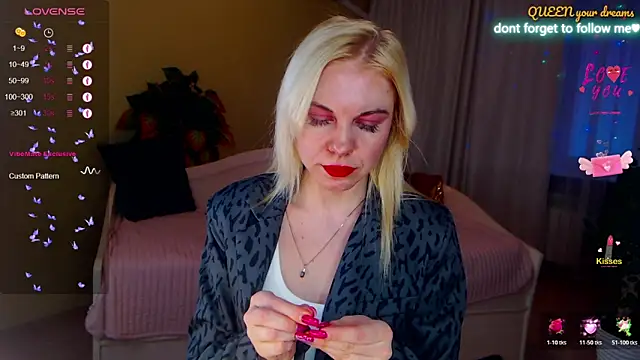 Snapshot of LiSinDoll chatting on 03.06.26 LiSinDoll online show from 03.06.26