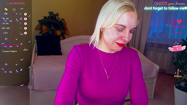 Snapshot of LiSinDoll chatting on 03.11.26 LiSinDoll online show from 03.11.26