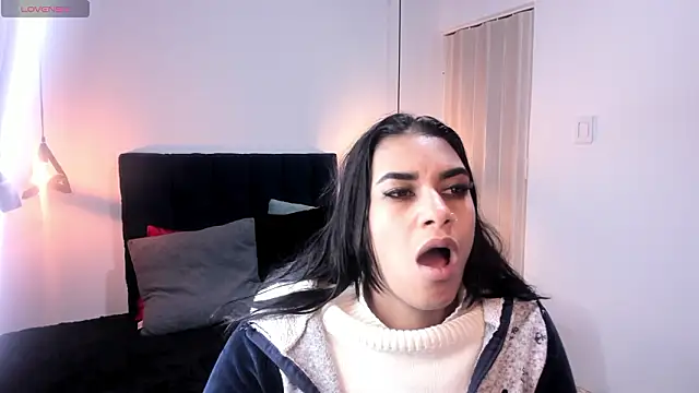 Lia Blake  online show from 02.07.26