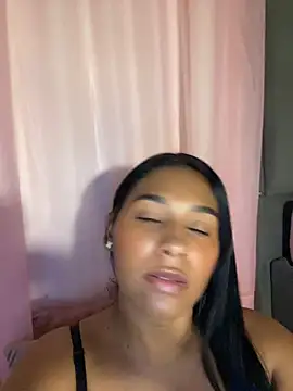 Snapshot of ericajohnson_ chatting on 05.07.26 ericajohnson online show from 05.07.26
