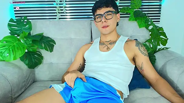 CamiiGuzmanX online show from 04.29.26